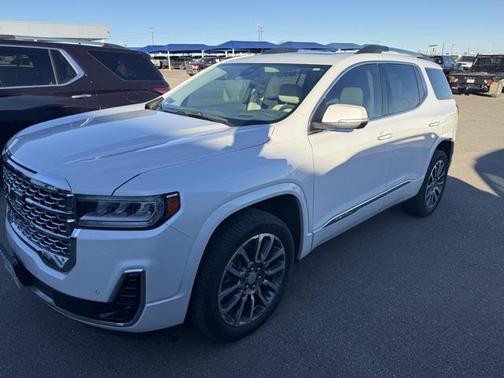 2022 GMC Acadia Denali