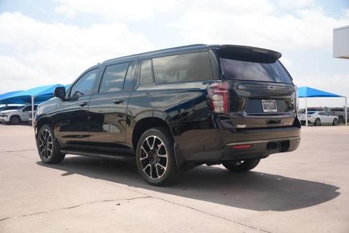 2022 Chevrolet Suburban RST