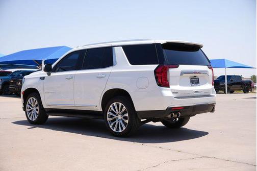 White Frost Tricoat 2024 GMC Yukon Denali