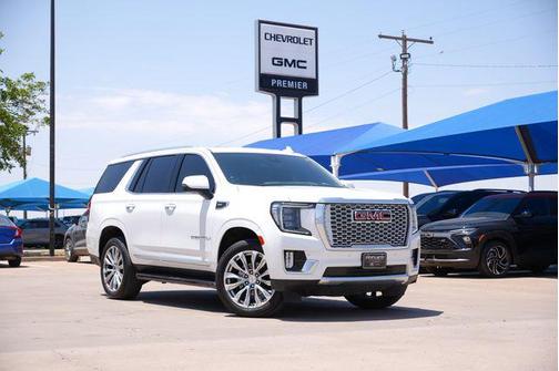 White Frost Tricoat 2024 GMC Yukon Denali
