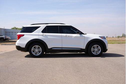 Oxford White 2020 Ford Explorer XLT