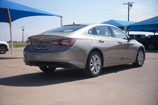 2022 Chevrolet Malibu FWD LT