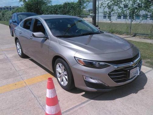 2022 Chevrolet Malibu FWD LT
