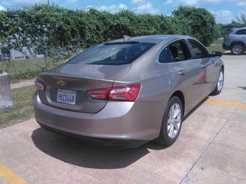 2022 Chevrolet Malibu FWD LT