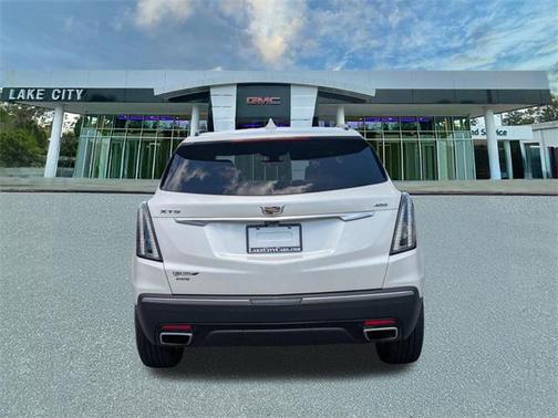 2022 Cadillac XT5 Sport