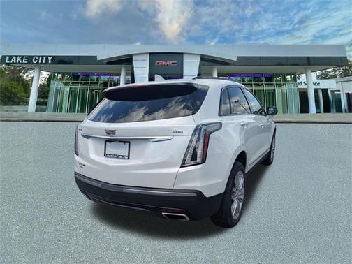 2022 Cadillac XT5 Sport