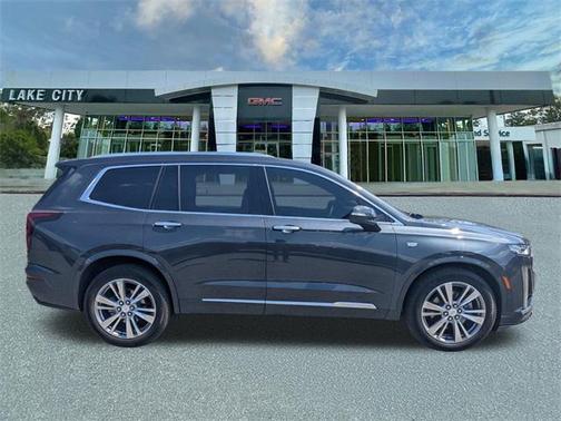 2023 Cadillac XT6 Premium Luxury FWD