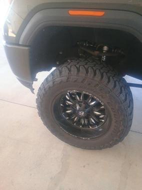 2023 GMC Sierra 2500 Denali