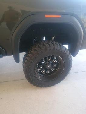 2023 GMC Sierra 2500 Denali