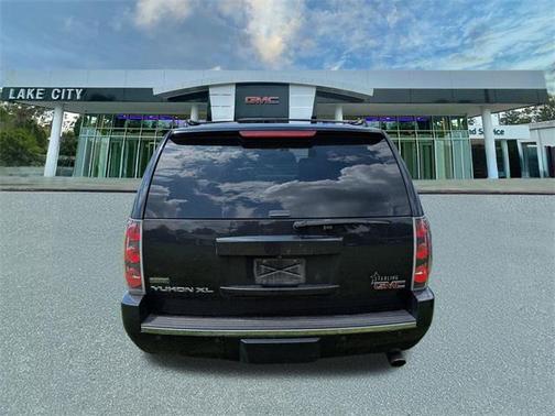 2012 GMC Yukon XL Denali