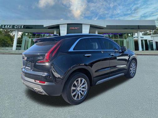 2021 Cadillac XT4 Premium Luxury