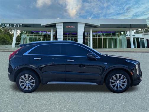 2021 Cadillac XT4 Premium Luxury