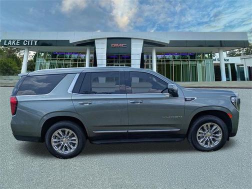 2024 GMC Yukon SLT