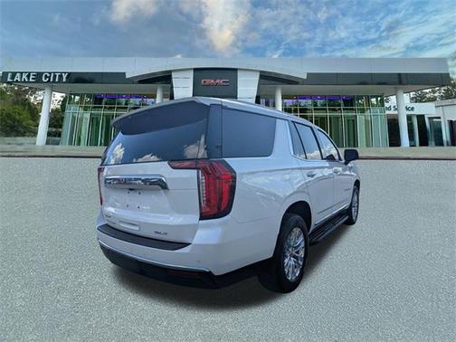 2022 GMC Yukon SLT