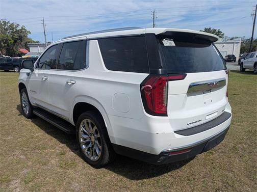 2022 GMC Yukon SLT