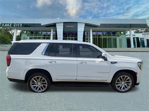 2022 GMC Yukon SLT