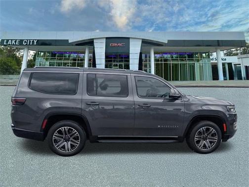 2022 Jeep Wagoneer Series III 4x2
