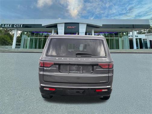 2022 Jeep Wagoneer Series III 4x2