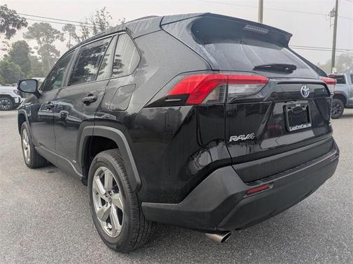 2021 Toyota RAV4 Hybrid XLE Premium