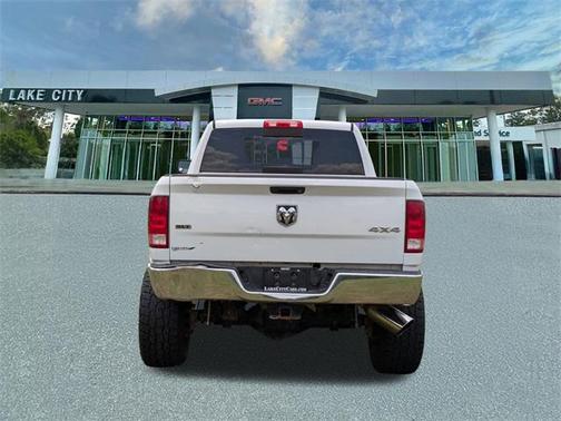 2017 RAM 2500 SLT Crew Cab 4x4 6'4' Box