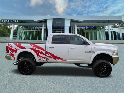 2017 RAM 2500 SLT Crew Cab 4x4 6'4' Box