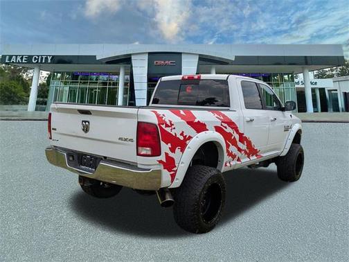 2017 RAM 2500 SLT Crew Cab 4x4 6'4' Box
