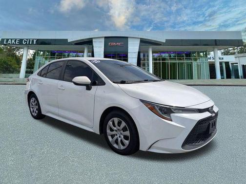 White 2022 Toyota Corolla LE