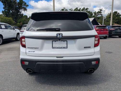Platinum White Pearl 2021 Honda Passport 2WD EX-L