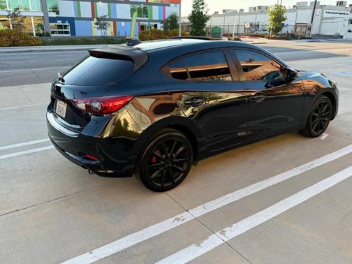 2018 Mazda Mazda3 Touring