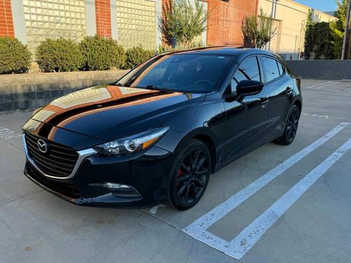 2018 Mazda Mazda3 Touring