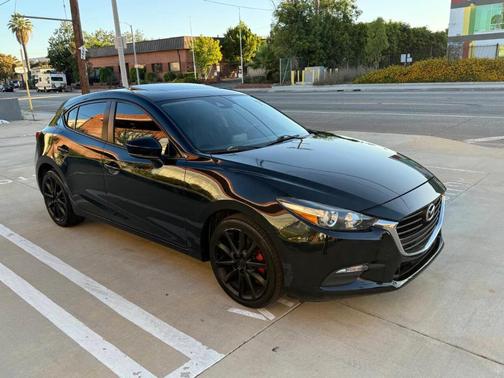 2018 Mazda Mazda3 Touring