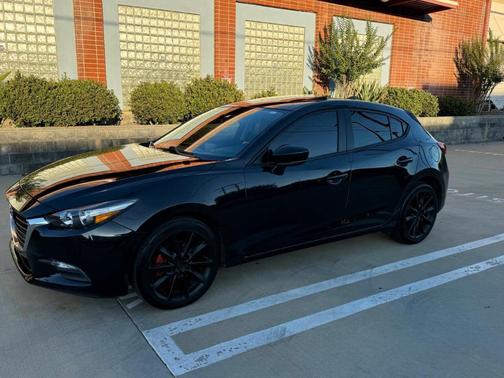 2018 Mazda Mazda3 Touring