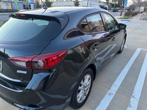 2018 Mazda Mazda3 Sport