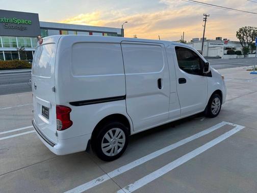 2018 Nissan NV200 SV