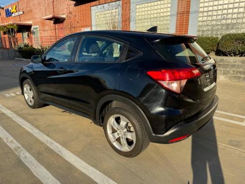 2016 Honda HR-V LX