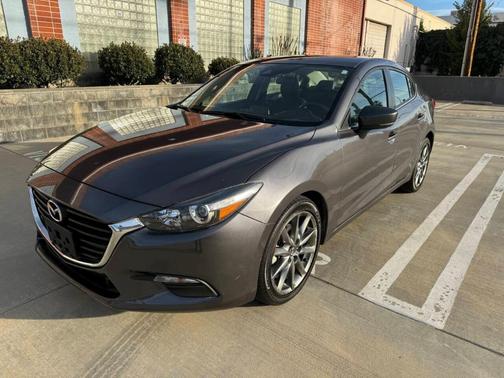 2018 Mazda Mazda3 Touring