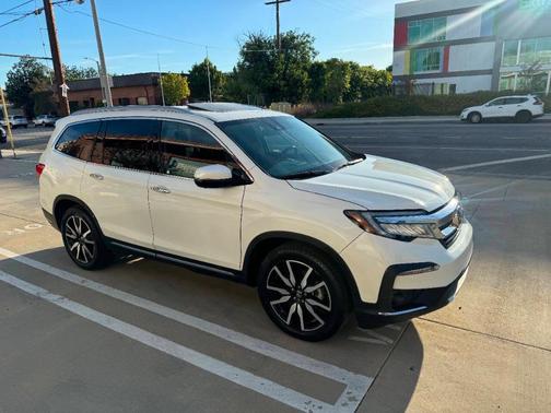2020 Honda Pilot Touring 8-Passenger