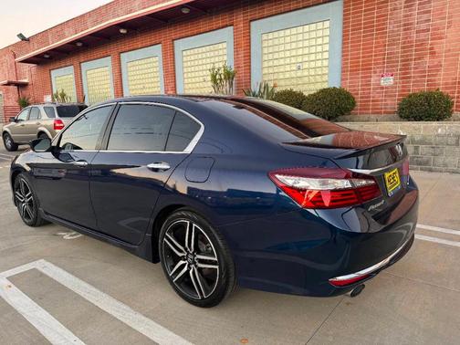 2017 Honda Accord Sport SE