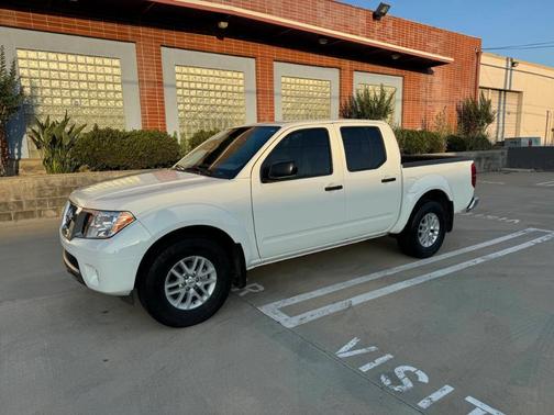 2021 Nissan Frontier SV