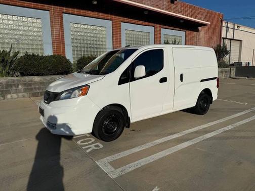Cloud White 2019 Nissan NV200 SV