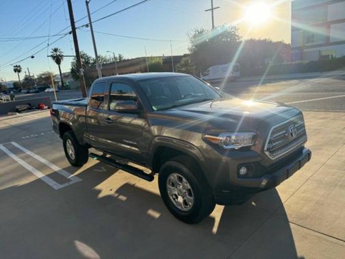 2016 Toyota Tacoma SR5
