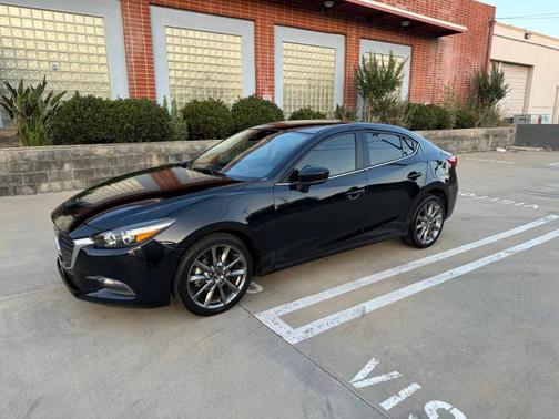 2018 Mazda Mazda3 Touring