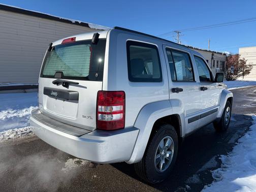 2008 Jeep Liberty Sport