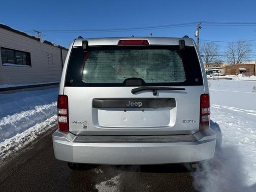 2008 Jeep Liberty Sport