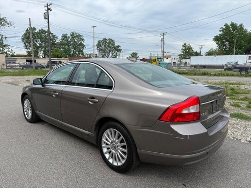 GREY 2007 Volvo S80 3.2