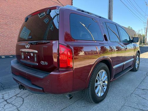 2010 INFINITI QX56 Base
