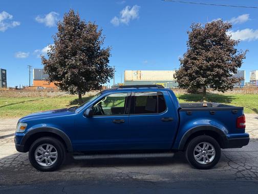 2010 Ford Explorer Sport Trac XLT
