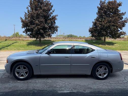 2006 Dodge Charger SE