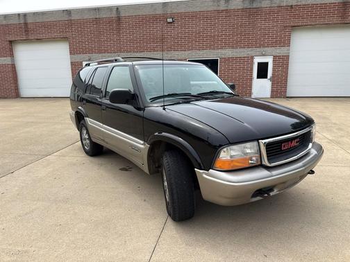 Onyx Black 2001 GMC Jimmy SLE