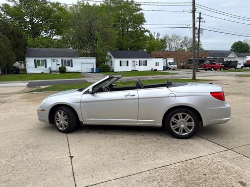 SILVER 2009 Chrysler Sebring Base